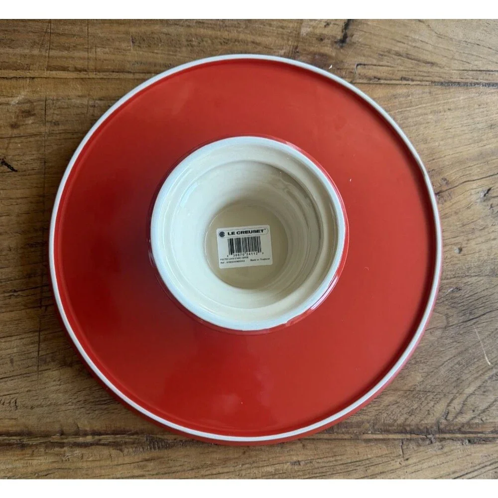 Le Creuset  Stoneware Footed Cake Stand 30 cm  11.75